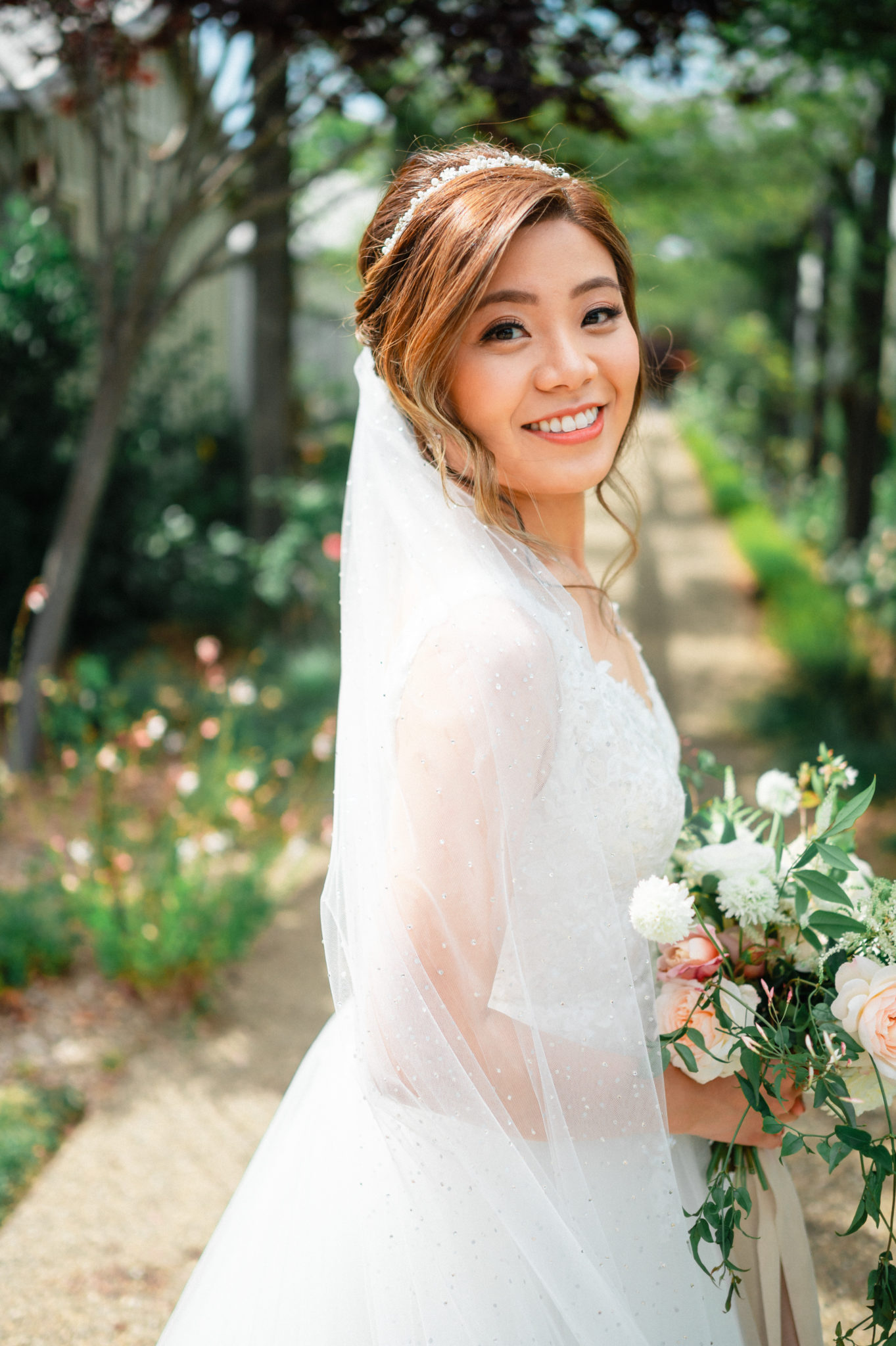 Top Ways to Plan a Modest Wedding