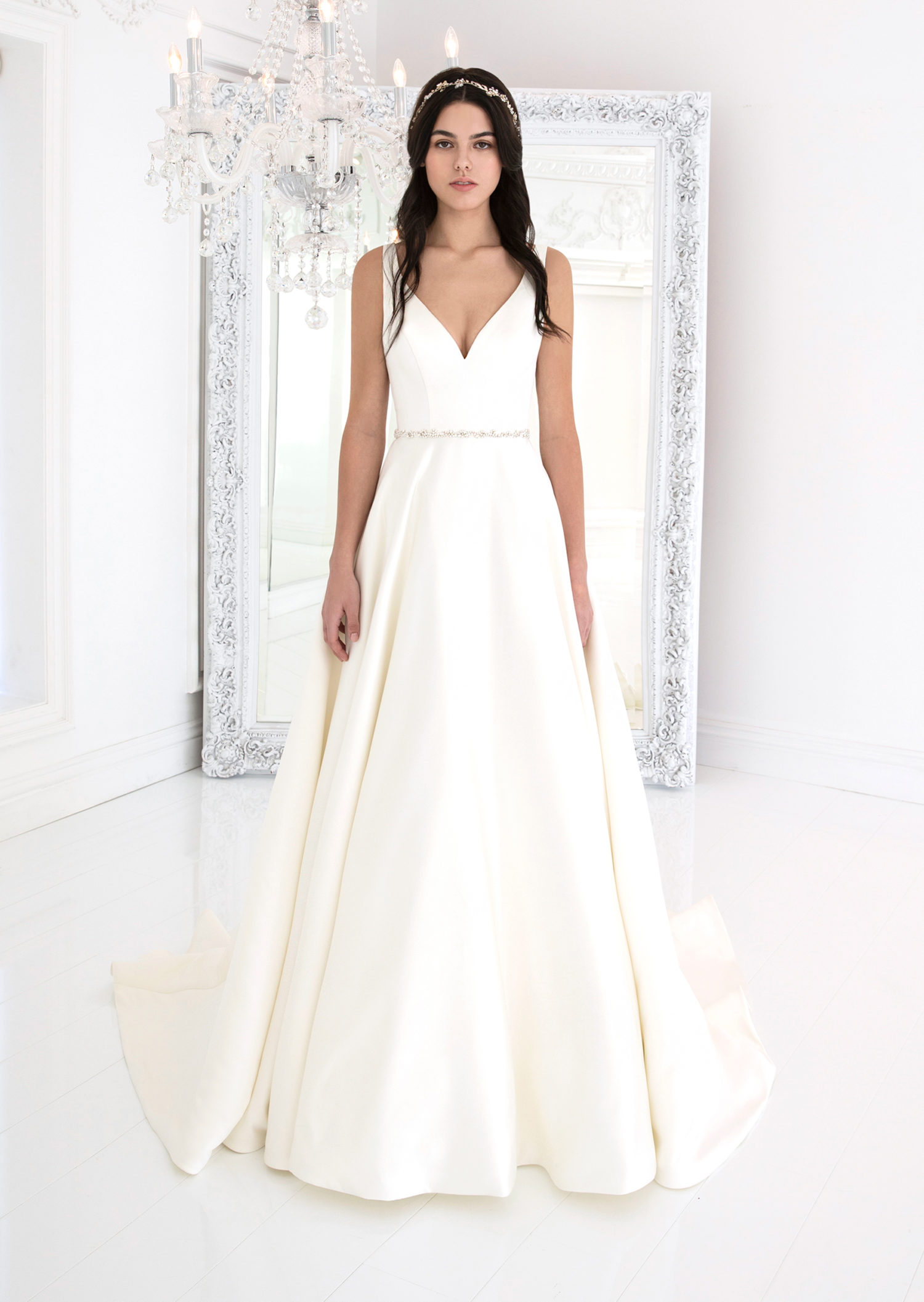 Custom Designer Wedding Dress LEONIE 8509
