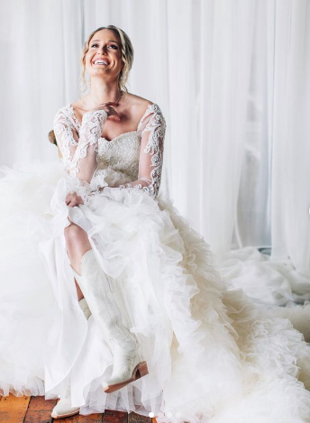 Why Lace Wedding Dresses Are the Perfect Choice for Your Big Day ...